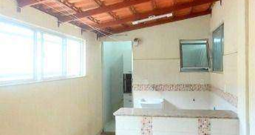 Apartamento 3 quartos com vaga. Área coberta e apenas um lance de escadas. Localização Privilegiada no bairro Paineiras e a 5 minutos da UFJF.