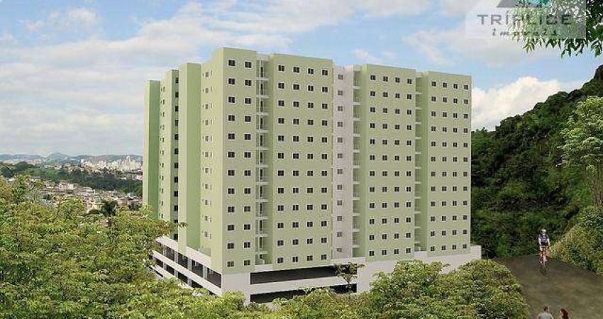 Apartamento garden com 2 quartos, 2 áreas externas, garagem, elevador, gás encanado e portaria 24h. Boa localização no bairro Eldorado.
