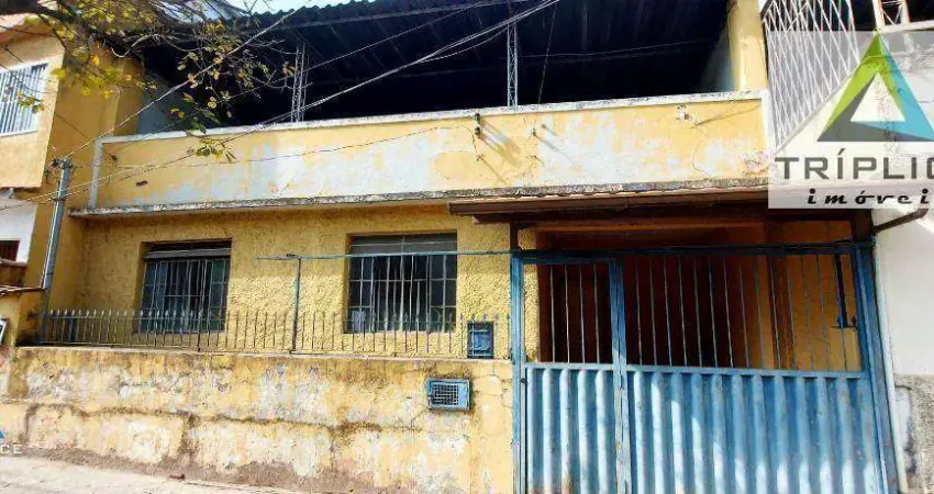 Casa/Terreno na avenida principal do bairro Santa Luzia. Excelente ponto comercial e para construção de prédio. Oportunidade!