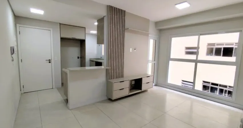 Novo com 2 suites na quadra da praia, e ponto individual de carregamento para carro elétrico