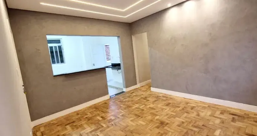 Apartamento Amplo de 3 Dormitórios para venda no Embaré, Santos