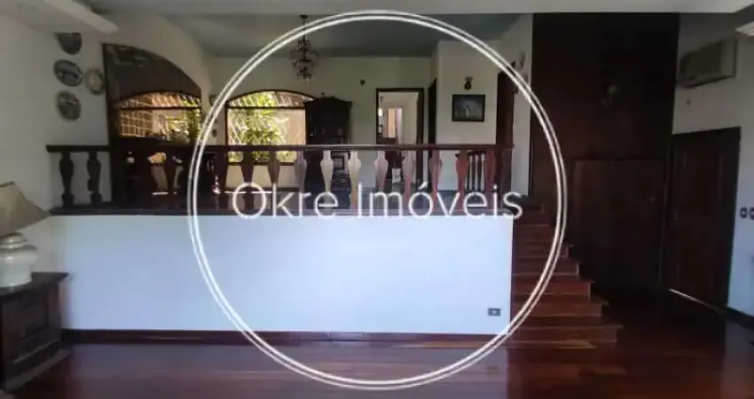 Casa com 4 quartos à venda na Rua Comendador Martinelli, Grajaú, Rio de Janeiro