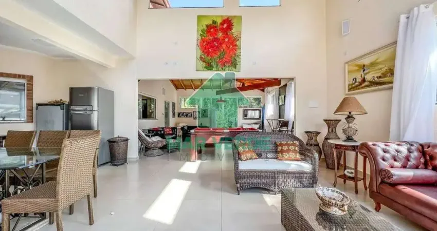 Casa em condomínio fechado com 4 quartos à venda no Mar Verde, Caraguatatuba