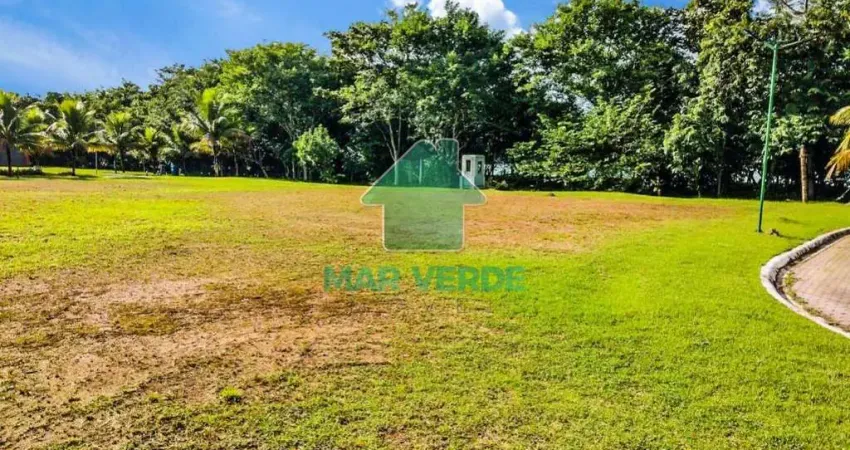 Lote espetacular 1700m² em condomínio de alto padrão pé na areia