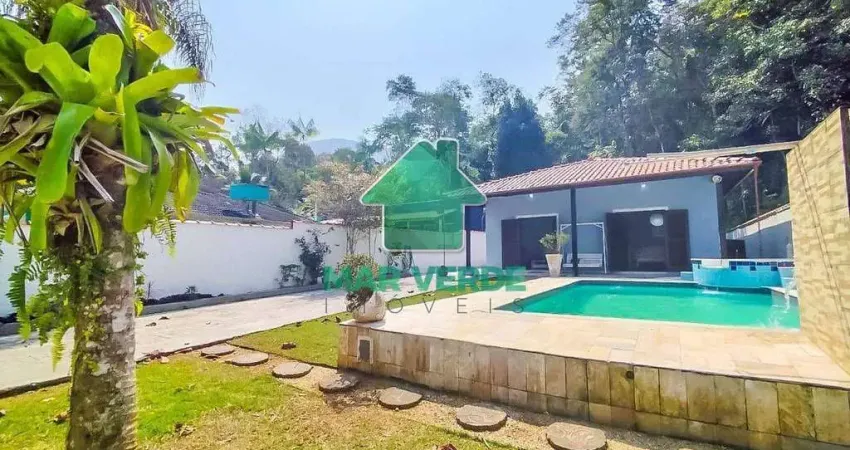 Casa Térrea com 3 Dormitórios no Condomínio Mar Verde