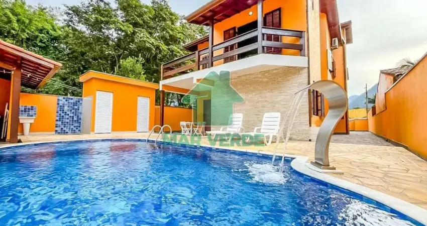 Belíssimo Sobrado com Piscina no Condomínio Mar Verde – 4 Dormitórios e Conforto Completo!