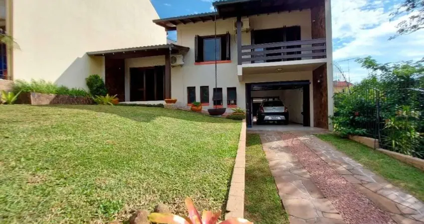 Sobrado com 3 dormitórios à venda, 1 m² por R$ 730.000 - Petrópolis - Novo Hamburgo/RS