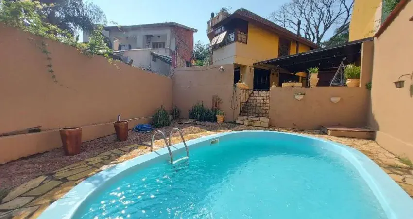 Casa com 3 dormitórios à venda, 150 m² por R$ 695.000,00 - Morro do Espelho - São Leopoldo/RS