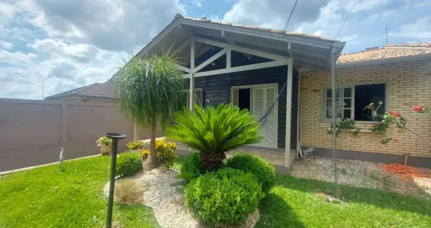 Casa com 3 dormitórios para alugar, 217 m² por R$ 4.965,00/mês - Blumenburg - Campo Bom/RS