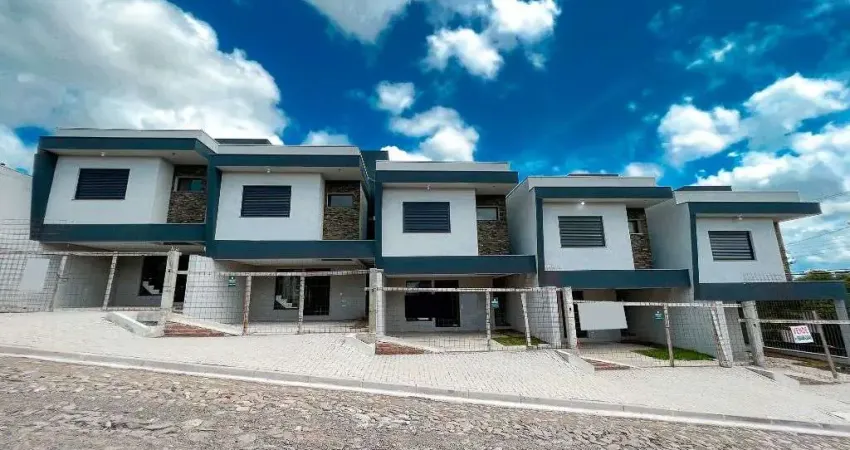 Casa com 3 dormitórios à venda, 117 m² por R$ 540.000,00 - Petrópolis - Novo Hamburgo/RS