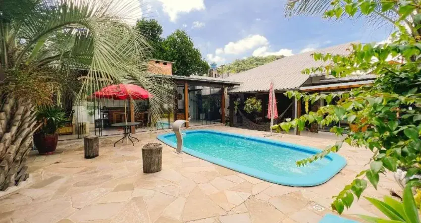 Casa com 3 dormitórios à venda, 264 m² por R$ 795.000,00 - Floresta - Estância Velha/RS