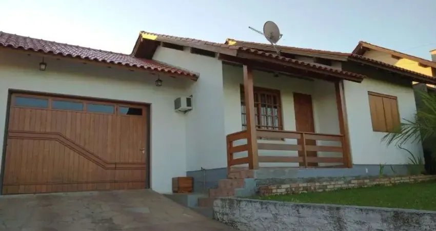 Casa com 2 dormitórios à venda, 104 m² por R$ 350.000,00 - Lago Azul - Estância Velha/RS