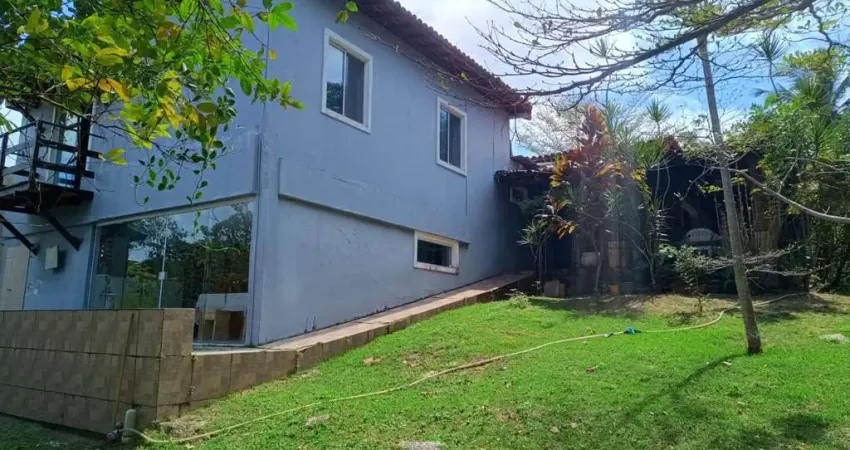Casa no Condomínio Albatroz: Estilo e Conforto em Jauá!