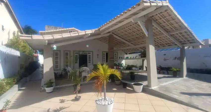 Casa em Condomínio à Venda em Stella Maris, Salvador - Ba