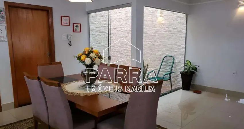Casa com 3 quartos à venda no Jardim Riviera, Marília 