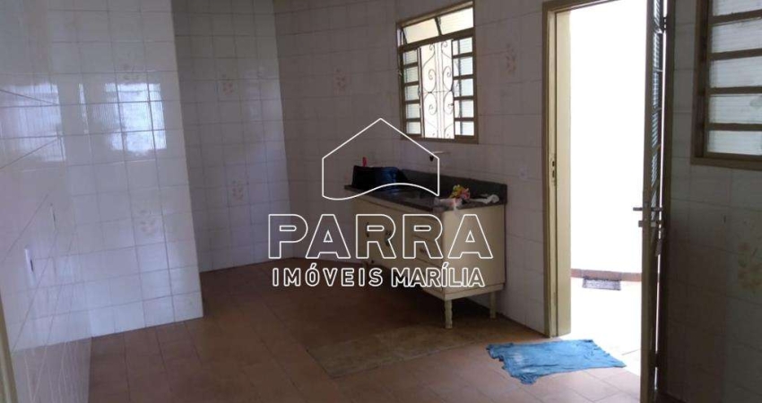 VENDE-SE RESIDÊNCIA NO BANZATO - MARILIA/SP