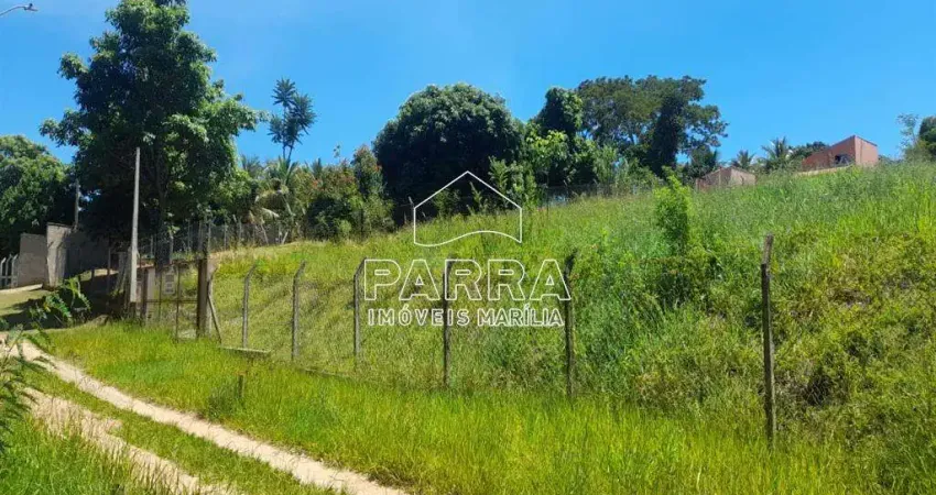 VENDE-SE CHÁCARA NO ESTÂNCIA TRÊS LAGOS - MARILIA/SP