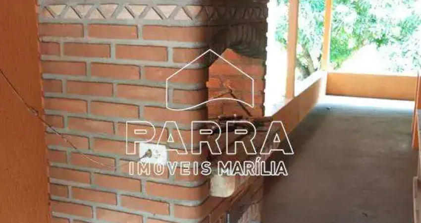 VENDE-SE CHÁCARA NO ESTÂNCIA TRÊS LAGOS - MARILIA/SP