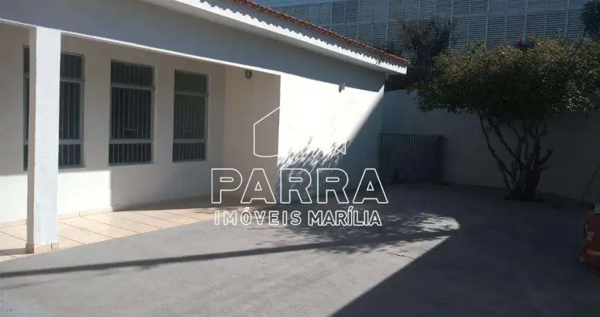 VENDE-SE RESIDÊNCIA NO JARDIM GUARUJÁ - MARILIA/SP