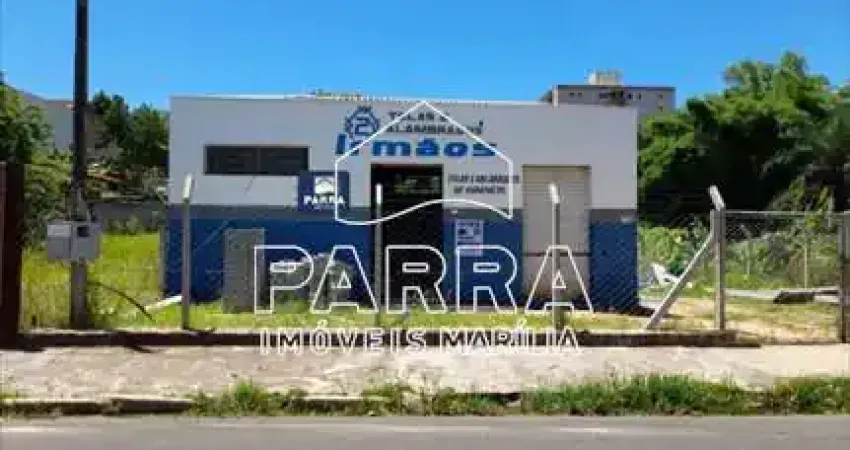 Casa comercial à venda no Banzato, Marília 
