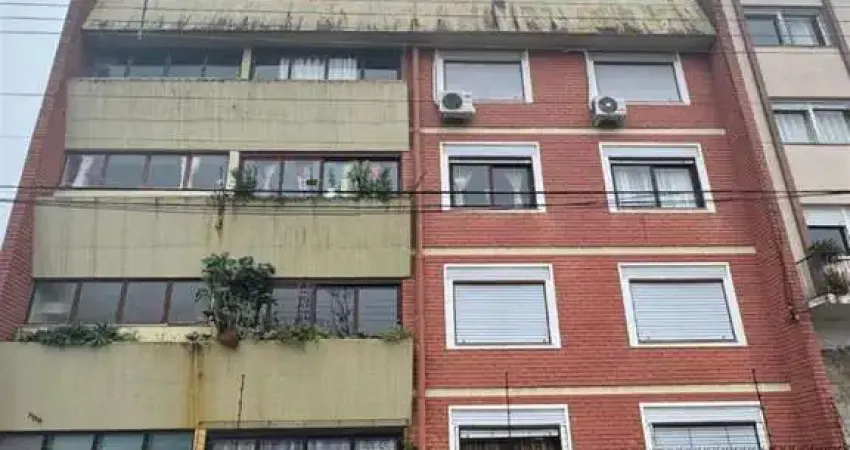 Apartamento semimobiliado no bairro pio x com 110m² de área privativa.