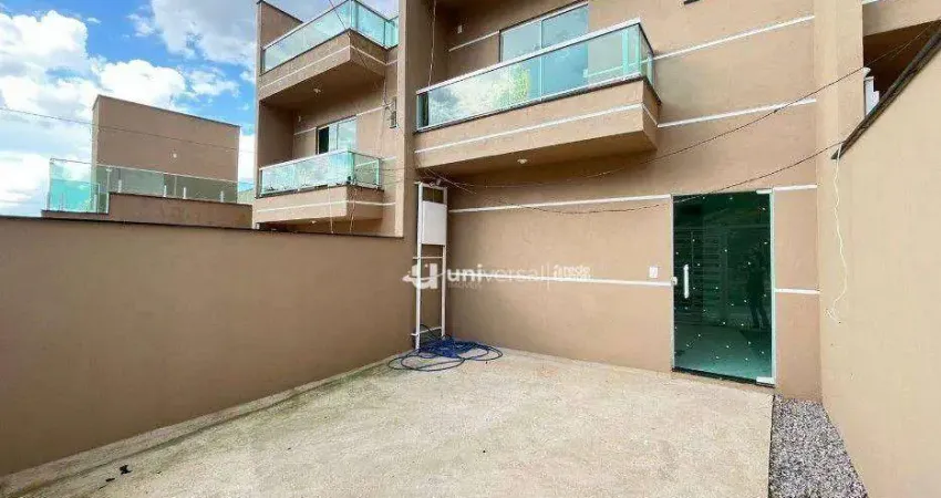 Casa com 2 Quartos à venda, 150 m² por R$ 440.000 - Jardim São João - Juiz de Fora/MG