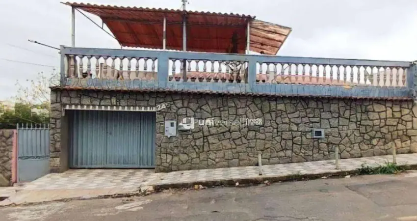 Casa com 3 quartos à venda, 301 m² por R$ 489.900 - Bom Pastor - Juiz de Fora/MG
