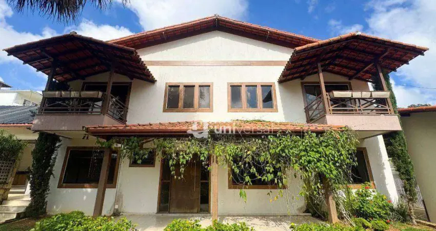 Casa com 3 quartos à venda, 374 m² por R$ 1.800.000 - Jardins Imperiais - Juiz de Fora/MG