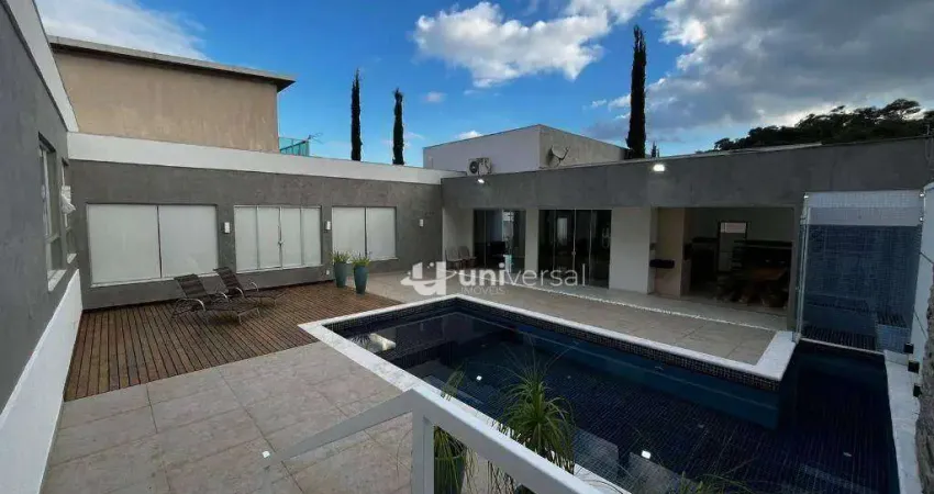 Casa com 4 Quartos à venda, 500 m² por R$ 1.990.000 - Portal do Aeroporto - Juiz de Fora/MG