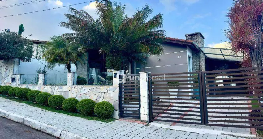 Casa com 3 quartos à venda, 210 m² por R$ 980.000 - Alto dos Pinheiros - Juiz de Fora/MG