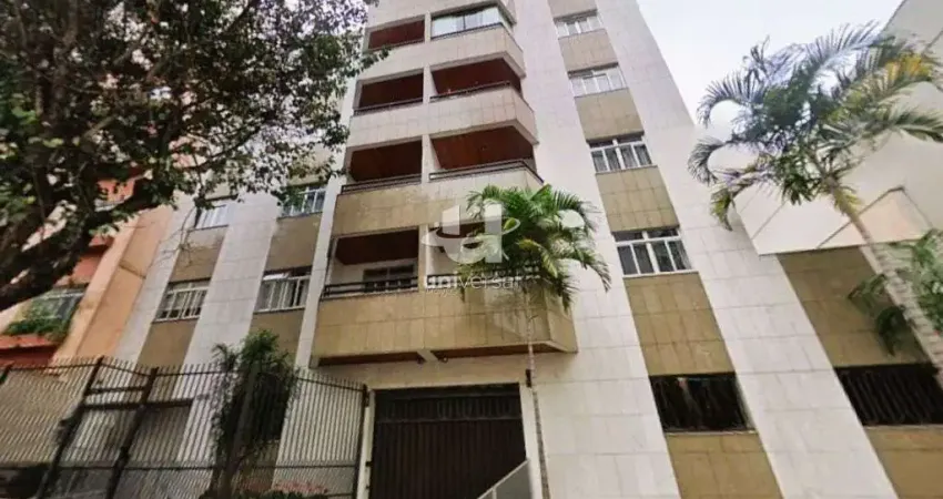 Cobertura 3 quartos, sendo 2 suítes e 2 vagas com elevador no centro!