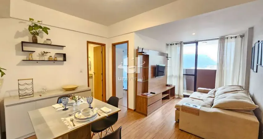 Pronto para Morar ou Lucrar: Quarto e Sala Mobiliado com Vaga de Garagem