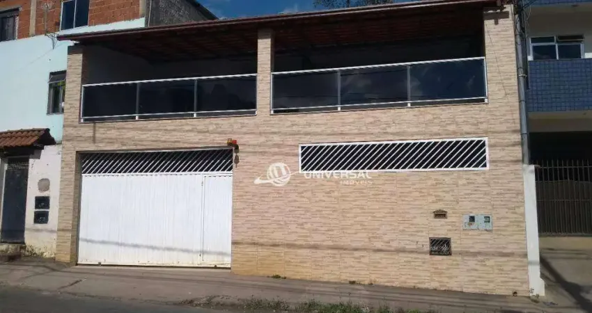 Casa com 3 quartos para alugar, 130 m² por R$ 2.400,00/mês - São Pedro - Juiz de Fora/MG