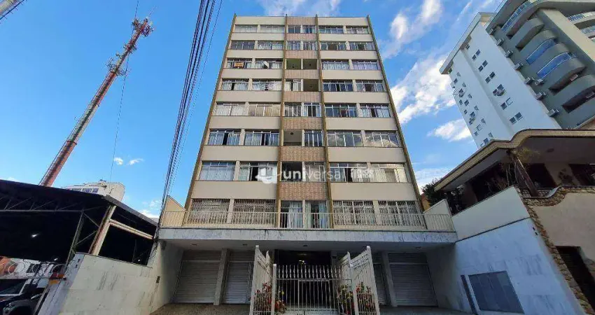 Apartamento com 3 Quartos para alugar, 155 m² por R$ 2.800/mês - Centro - Juiz de Fora/MG