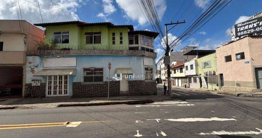 Casa com 3 quartos para alugar, 114 m² por R$ 4.800/mês - Jardim Glória - Juiz de Fora/MG