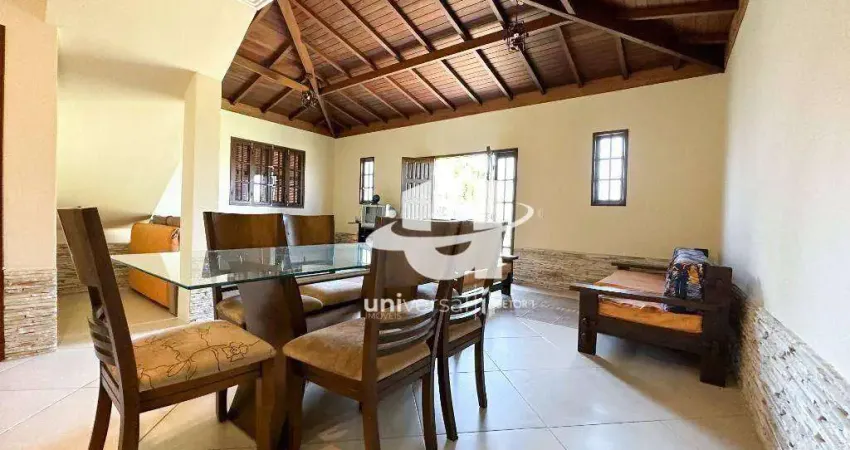 Casa com 4 quartos, 250 m² - venda por r$ 670.000 ou aluguel por r$ 3.300/mês - recanto dos lagos - juiz de fora/mg