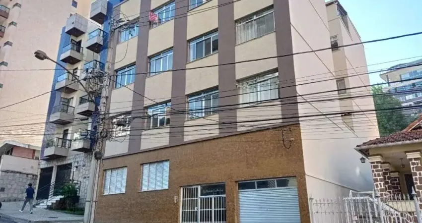 Cobertura com 5 quartos para alugar no Santa Helena, Juiz de Fora 