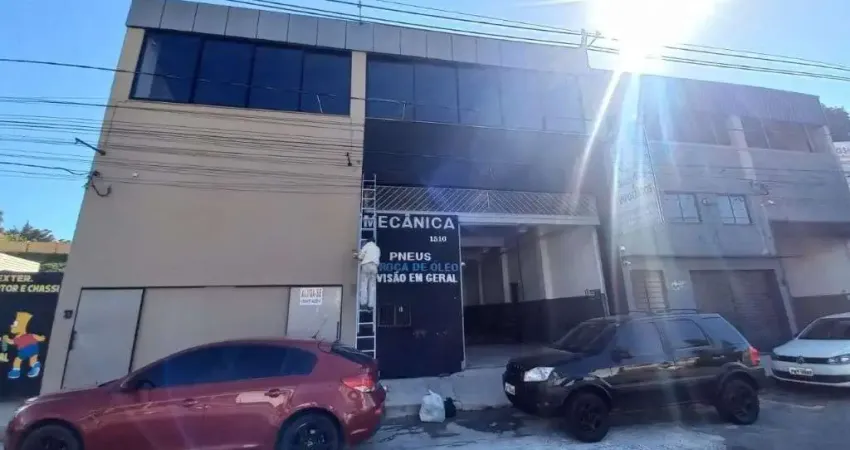 Ótima oportunidade de lojão de alto padrão no bairro santa luzia