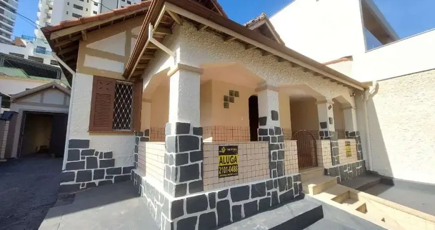 Casa com 5 quartos para alugar no São Mateus, Juiz de Fora