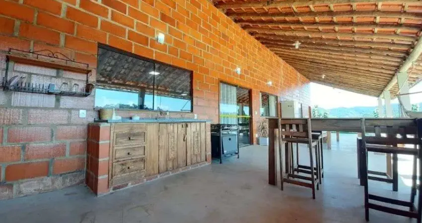 Casa com 3 quartos para alugar no São Pedro, Juiz de Fora