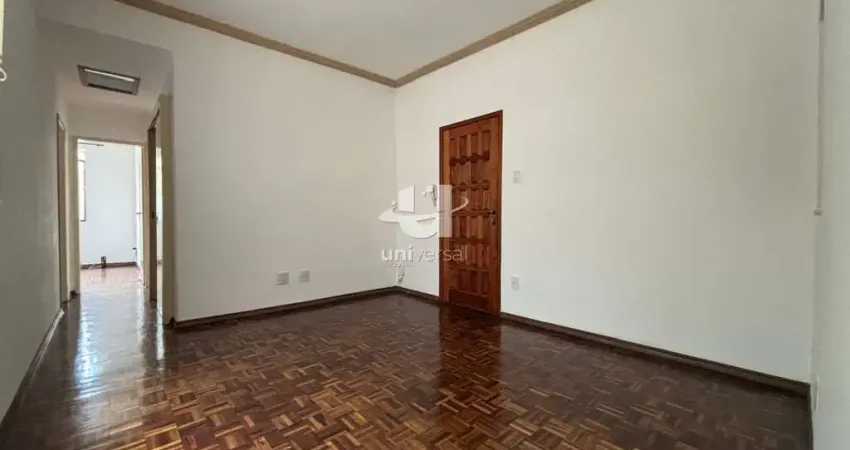Apartamento de 03 quartos com área em parte plana do granbery.
