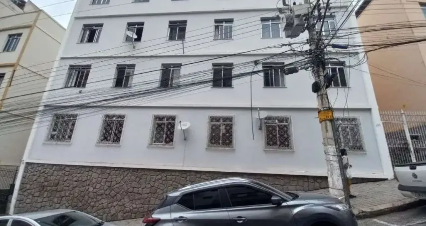 Apartamento com 3 quartos para alugar no Centro, Juiz de Fora