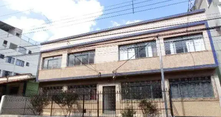 Apartamento com 3 quartos para alugar no Grajaú, Juiz de Fora 