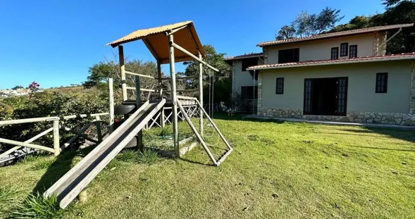 Casa com 4 quartos, 250 m² - venda por r$ 670.000 ou aluguel por r$ 3.300/mês - recanto dos lagos - juiz de fora/mg