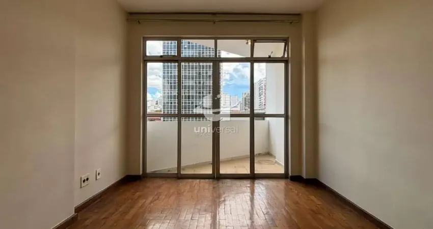 Apartamento com 3 quartos para alugar no Centro, Juiz de Fora
