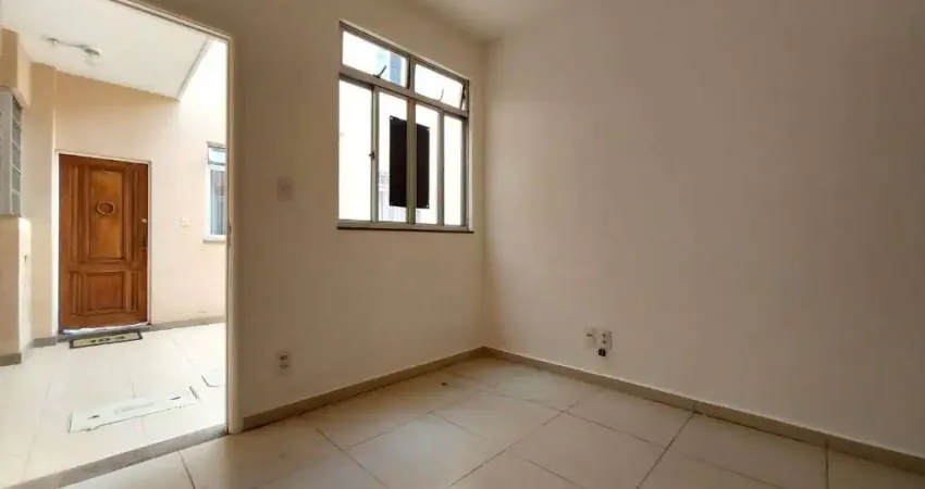 Apartamento com 2 quartos, 60 m² - venda por R$ 245.000 ou aluguel por R$ 1.050,00/mês - São Mateus - Juiz de Fora/MG