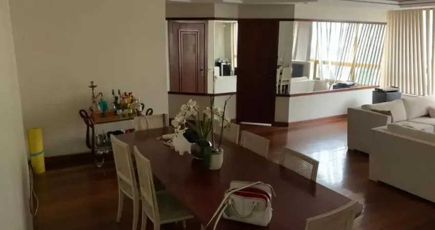 Apartamento para Venda em Rio de Janeiro, Copacabana, 3 dormitórios, 1 suíte, 3 banheiros, 3 vagas