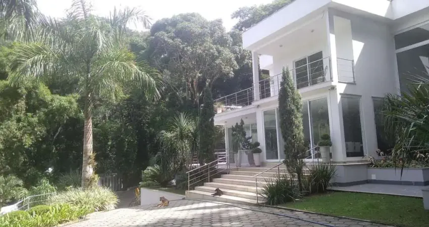 Mansão para Venda em Rio das Ostras, Cantagalo, 5 dormitórios, 5 suítes, 9 banheiros, 6 vagas