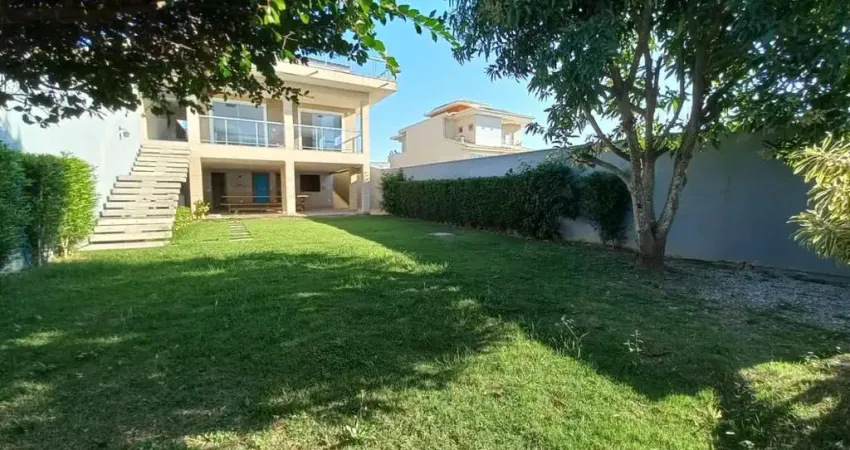 Casa para Venda em Macaé, Vale dos Cristais, 4 dormitórios, 4 suítes, 6 banheiros, 4 vagas