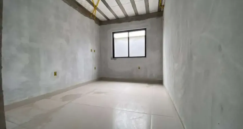Casa para Venda em Macaé, Ajuda de Cima, 2 dormitórios, 1 suíte, 2 banheiros, 1 vaga
